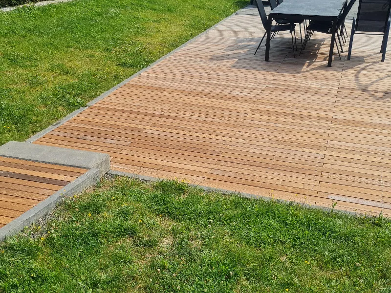 Terrassendiele Y-Jubil&auml;um Ip&eacute; KD