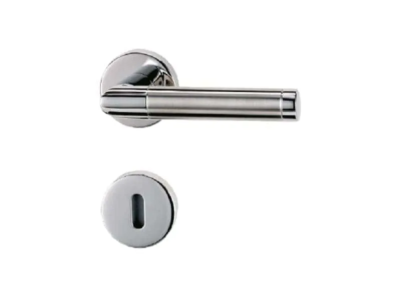 \\192.168.193.69\shop\T&uuml;ren\Zubeh&ouml;r\T&uuml;rgarnituren\Griffwerk Modell Christina\Pb_Griffwerk_Christina_BB.jpg