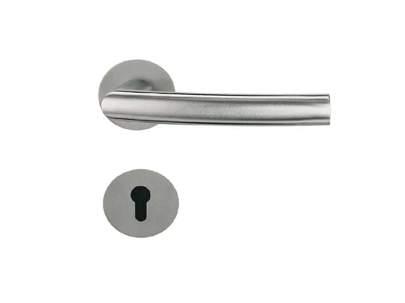 \\192.168.193.69\Shop\T&uuml;ren\Zubeh&ouml;r\T&uuml;rgarnituren\Griffwerk Modell Lorita\Pb_Griffwerk_Lorita Piatta S_PZ_em.jpg